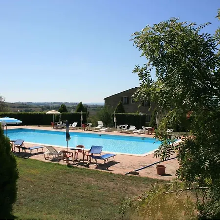 Chianacce Sleeps 4 Pool