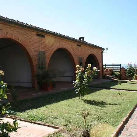 Chianacce Sleeps 4 Pool Apartment *